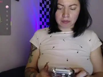 Amywine7  live sex cam