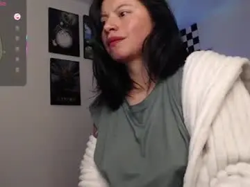 Amywine7  live sex cam