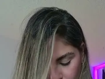 Blonde_cat1515  live sex cam
