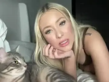 Brandins04  live sex cam