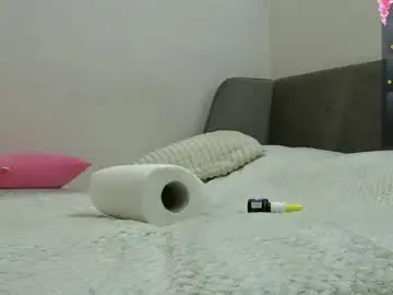 Brilliant_kiss  live sex cam