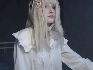 Charlie_crystal  live sex cam