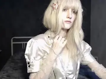 Charlie_crystal  live sex cam