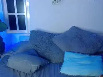 Cherry__mia  live sex cam