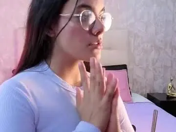 Golden_muse  live sex cam