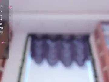 Karolineshankin  live sex cam