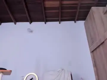 Medussa13  live sex cam