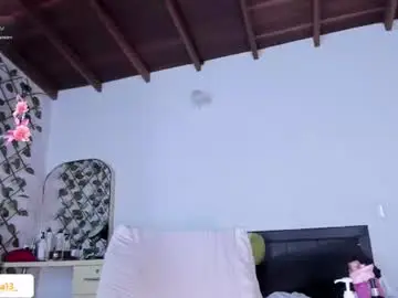 Medussa13  live sex cam