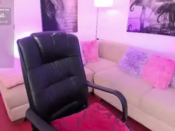 Nattashaa7  live sex cam