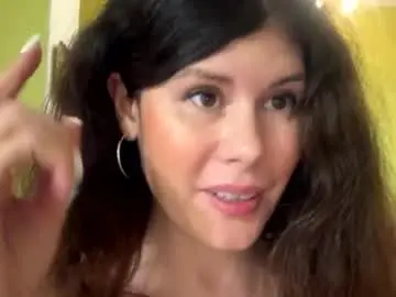 Nikoltravel  live sex cam