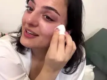 Tiameakin  live sex cam
