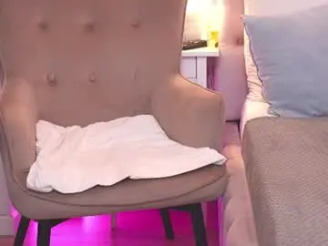 Vickyhartt  live sex cam