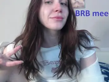 Amoremeoww  live sex cam