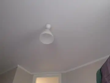 Amoremeoww  live sex cam