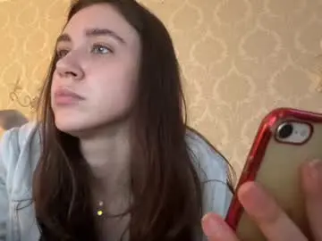Amoremeoww  live sex cam