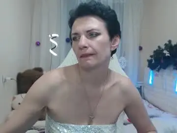 Avasaturnian  live sex cam