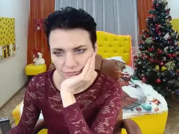 Avasaturnian  live sex cam