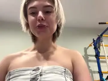 Brittniboensch  live sex cam