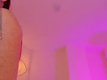 Corinnerusso  live sex cam