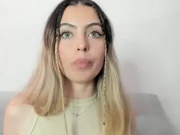 Fernanda_aaa  live sex cam