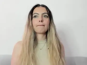 Fernanda_aaa  live sex cam