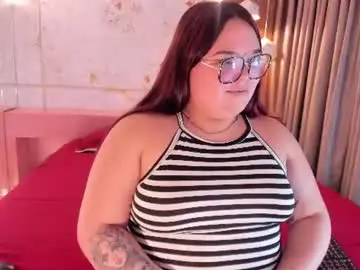 Lushie_love  live sex cam