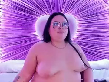 Lushie_love  live sex cam