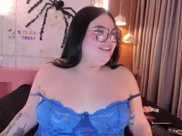 Lushie_love  live sex cam