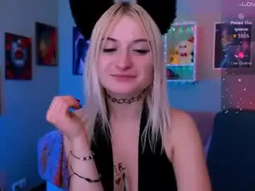 Misskaraa  live sex cam