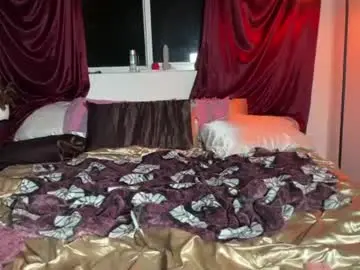 Realrosieredd  live sex cam