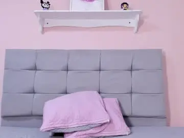 Roseeluna  live sex cam