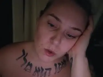 Theauroramae  live sex cam