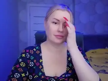 Blackeyes11  live sex cam