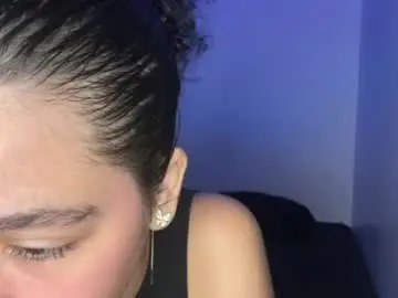 Emilyvegga1  live sex cam