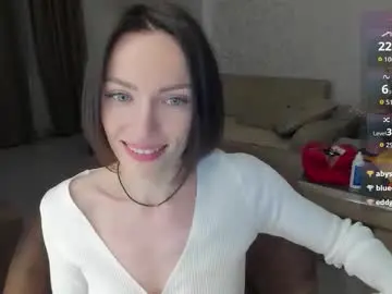 Ferdina18  live sex cam