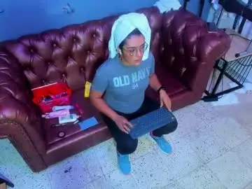 Kaira_mosse_  live sex cam