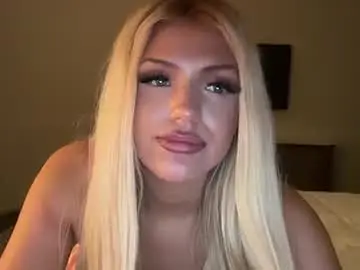 Khloehayess  live sex cam