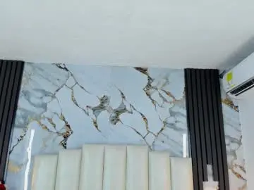 Lilithmars69  live sex cam