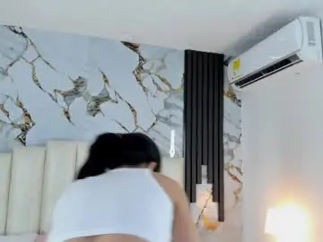 Lilithmars69  live sex cam