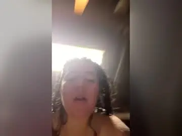 Maddybell242  live sex cam