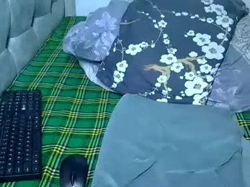 Prettyelsie  live sex cam