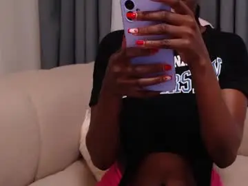 Queenninaa  live sex cam
