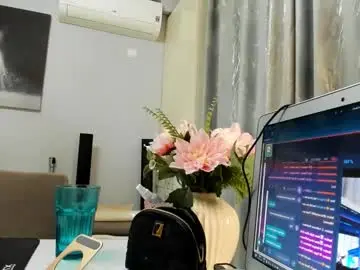 Summersunsetss  live sex cam