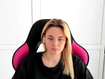 Tayla_shy  live sex cam