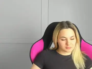 Tayla_shy  live sex cam