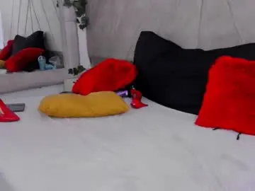 Victoriawillss  live sex cam