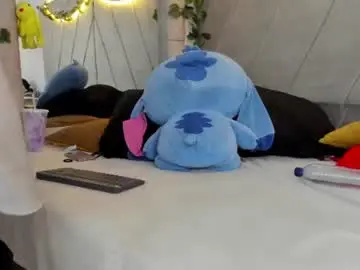Victoriawillss  live sex cam
