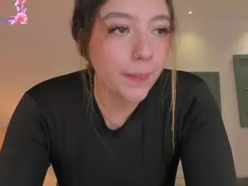 Bellarosex1  live sex cam