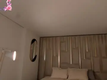 Bellarosex1  live sex cam