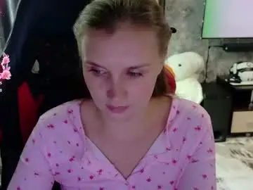 Bonnie_kittens  live sex cam